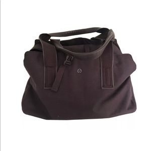 Lululemon Go Getter bag in Plum!